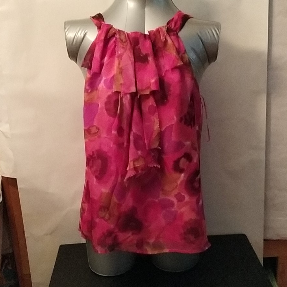 Sleeveless top